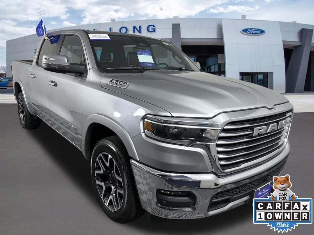 Used 2025 RAM 1500 Laramie AWD/4WD image 7
