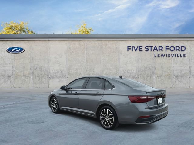 Used 2025 Volkswagen Jetta SE w/ Sunroof Package FWD image 6