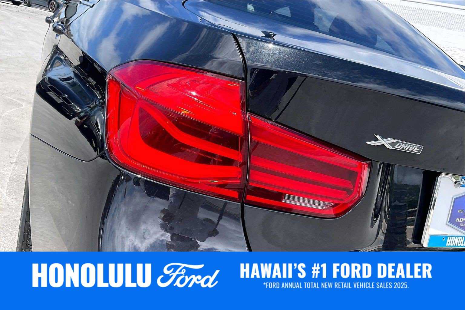 Used 2017 BMW 330i xDrive Sedan AWD/4WD image 32