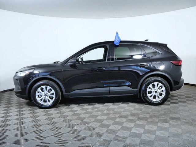 Certified 2025 Ford Escape Active AWD/4WD image 6