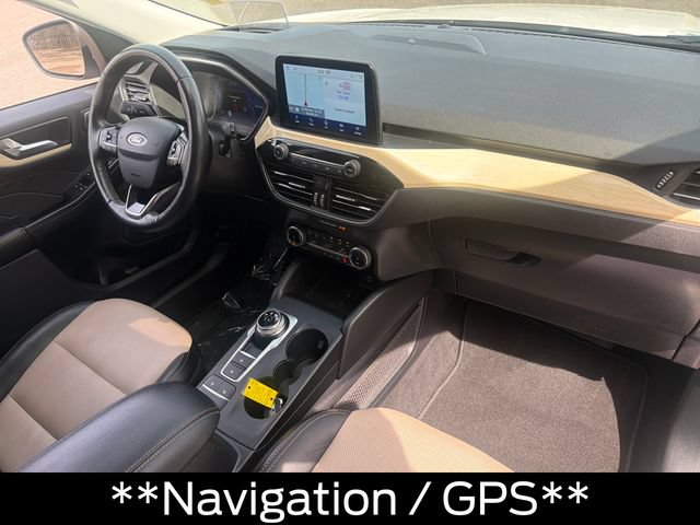 Certified 2022 Ford Escape Titanium w/ Titanium Elite Package AWD/4WD image 15