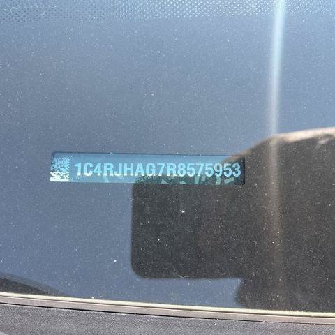 Used 2024 Jeep Grand Cherokee Altitude AWD/4WD image 18