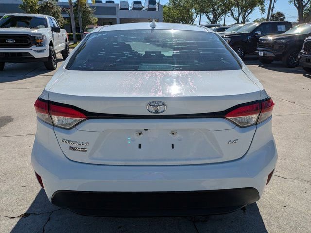 Used 2021 Toyota Corolla LE image 3