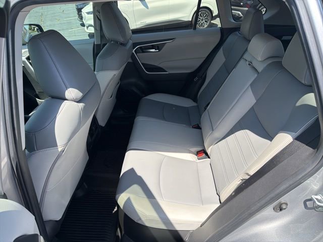 Used 2023 Toyota RAV4 XLE Premium AWD/4WD image 18