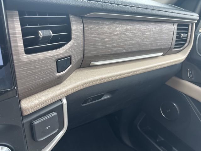 Certified 2024 Ford Expedition Max Limited AWD/4WD image 24