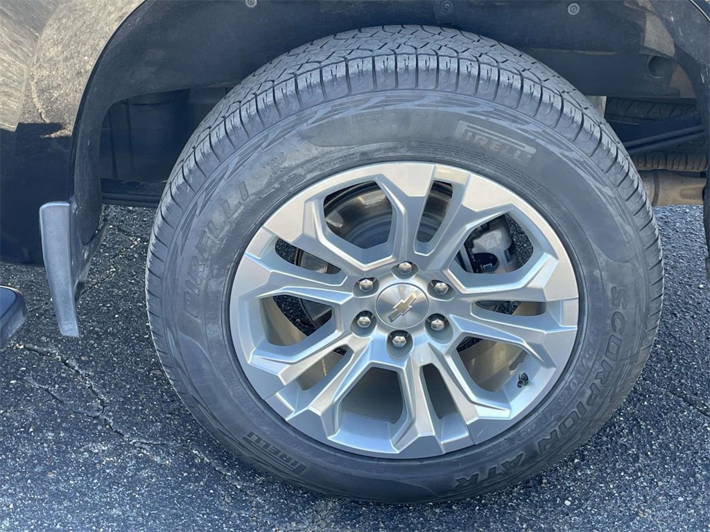 Used 2023 Chevrolet Silverado 1500 LTZ w/ LTZ Convenience Package II image 9