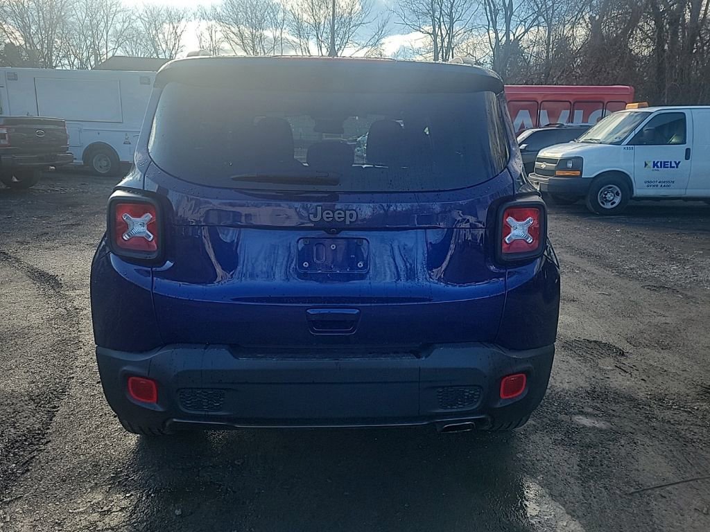 Used 2021 Jeep Renegade Latitude image 4