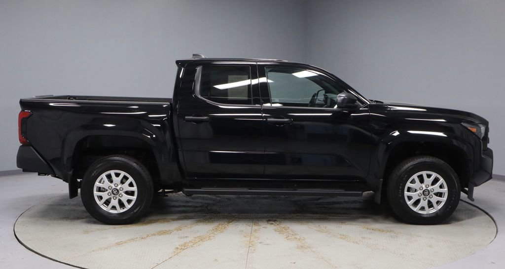 Used 2024 Toyota Tacoma SR AWD/4WD image 6