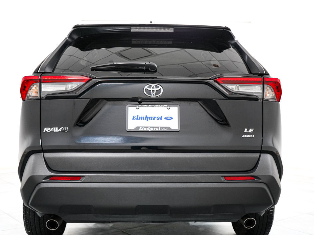 Used 2025 Toyota RAV4 LE AWD/4WD image 6