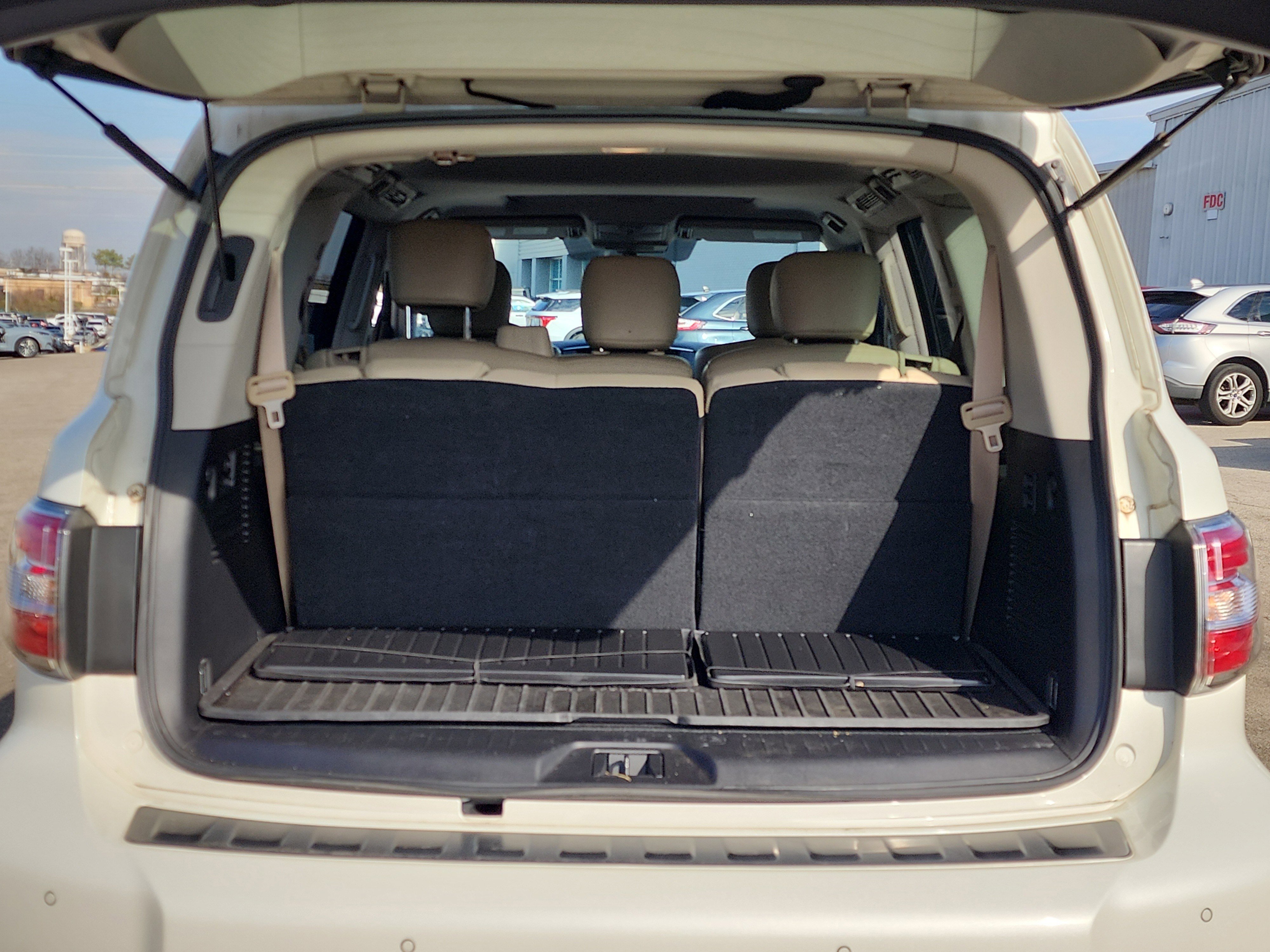 Used 2018 Nissan Armada SL w/ Premium Package image 16