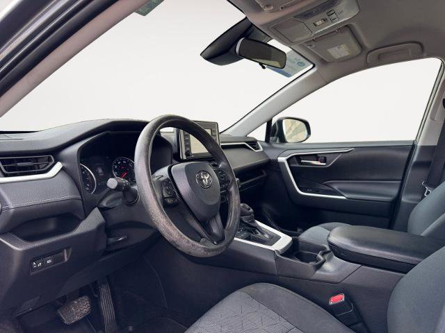 Used 2021 Toyota RAV4 XLE FWD image 9