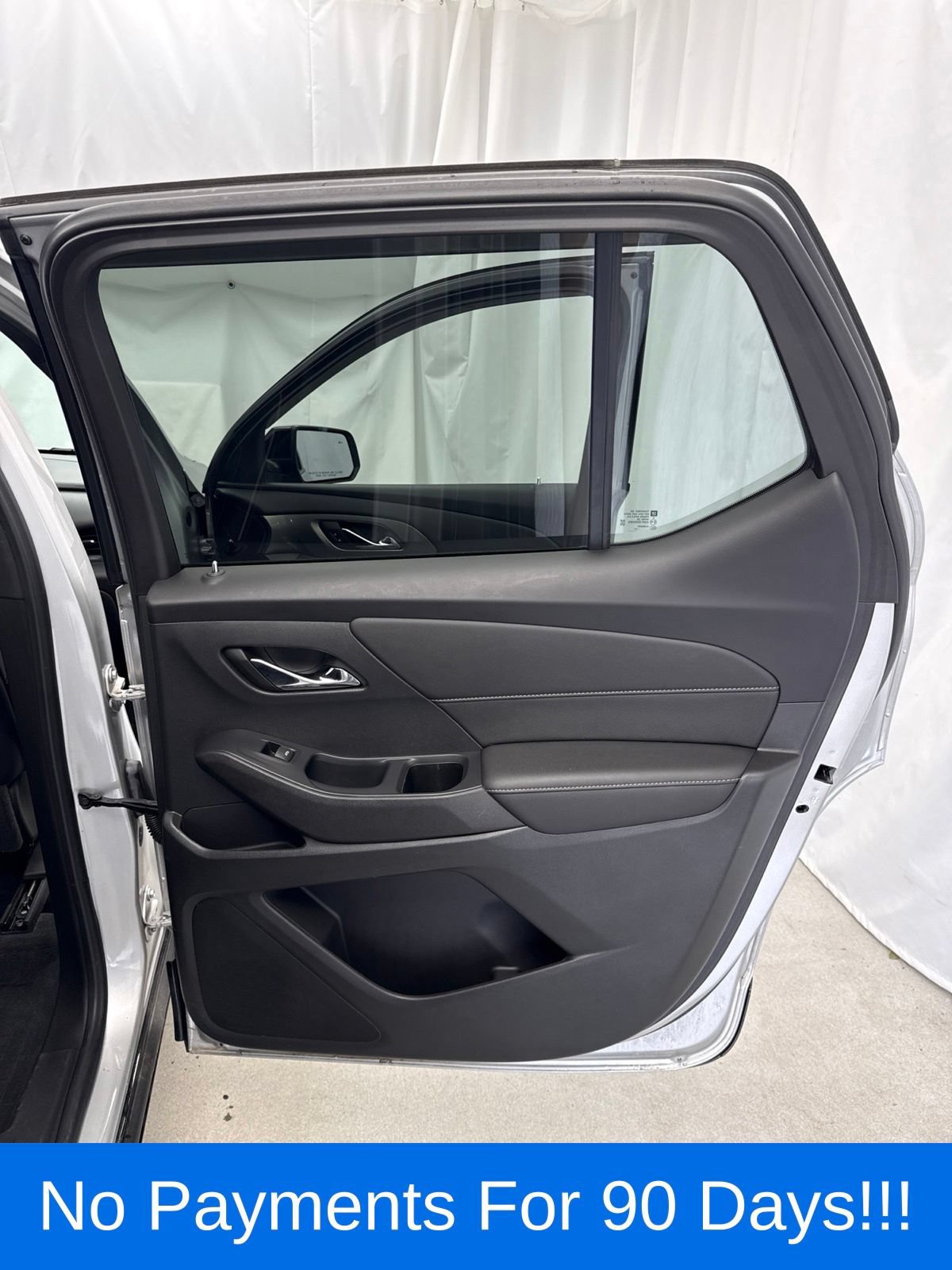 Used 2022 Chevrolet Traverse Premier w/ Redline Edition AWD/4WD image 35