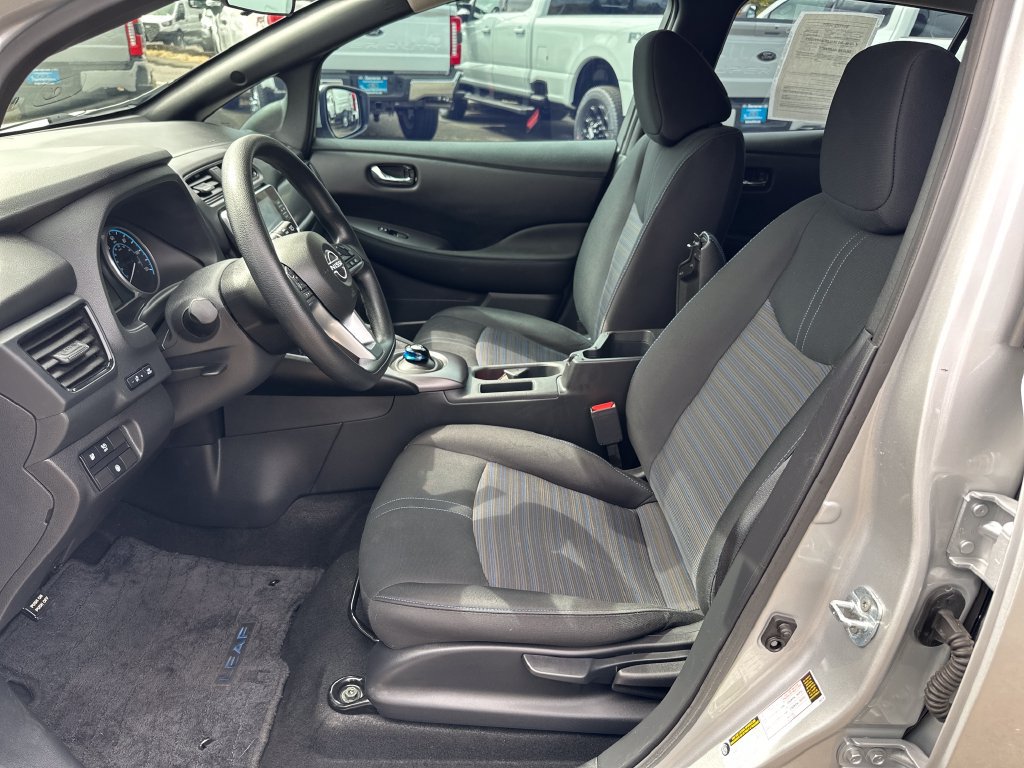 Used 2023 Nissan Leaf S FWD image 12