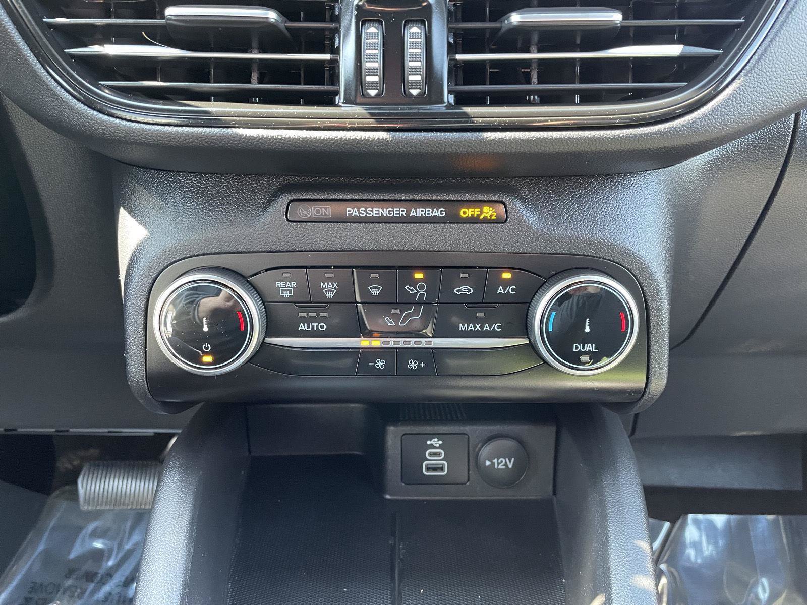 Certified 2025 Ford Escape ST-Line FWD image 26