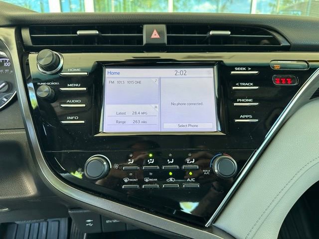 Used 2018 Toyota Camry LE FWD image 15