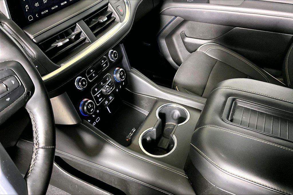 Used 2023 GMC Yukon SLT w/ SLT Premium Package RWD image 13