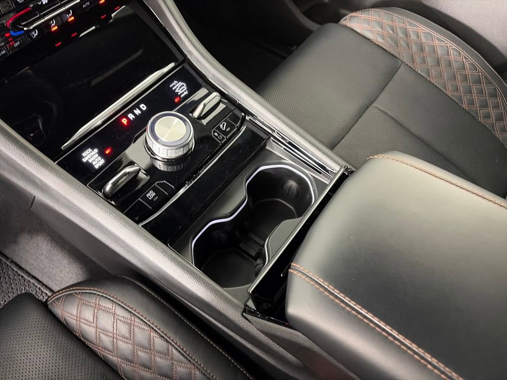 Used 2024 Jeep Grand Cherokee Summit image 22