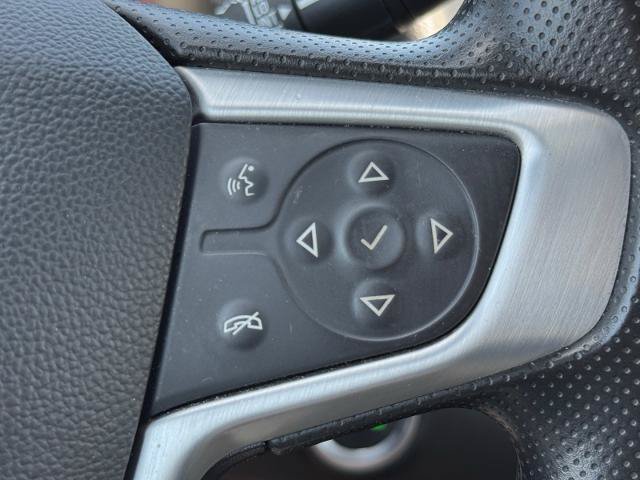 Used 2024 GMC Terrain SLE AWD/4WD image 18