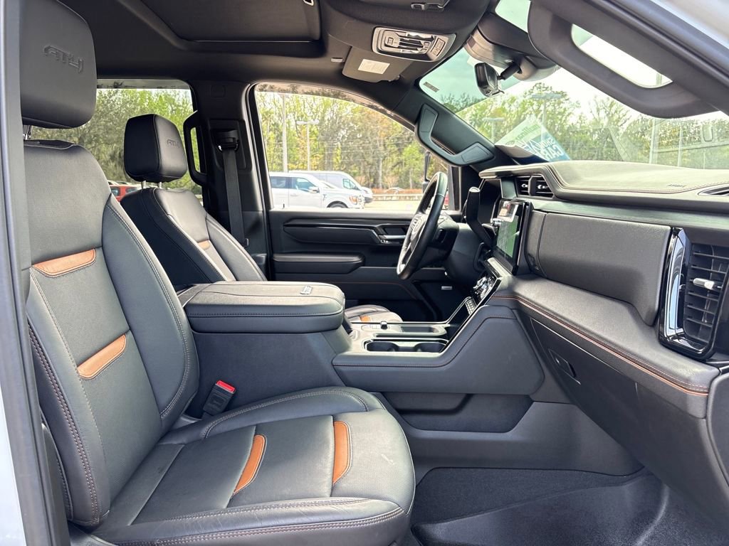 Used 2025 GMC Sierra 2500 AT4 w/ AT4 Premium Plus Package image 29