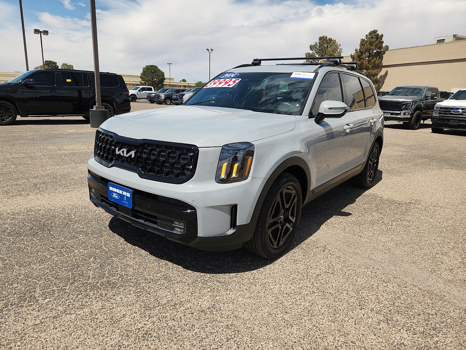 Used 2024 Kia Telluride SX X-Line AWD/4WD image 3