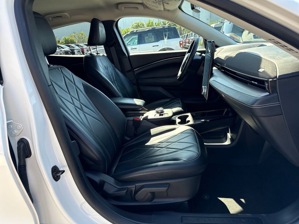 Certified 2022 Ford Mustang Mach-E Select w/ Comfort/Technology Package image 26