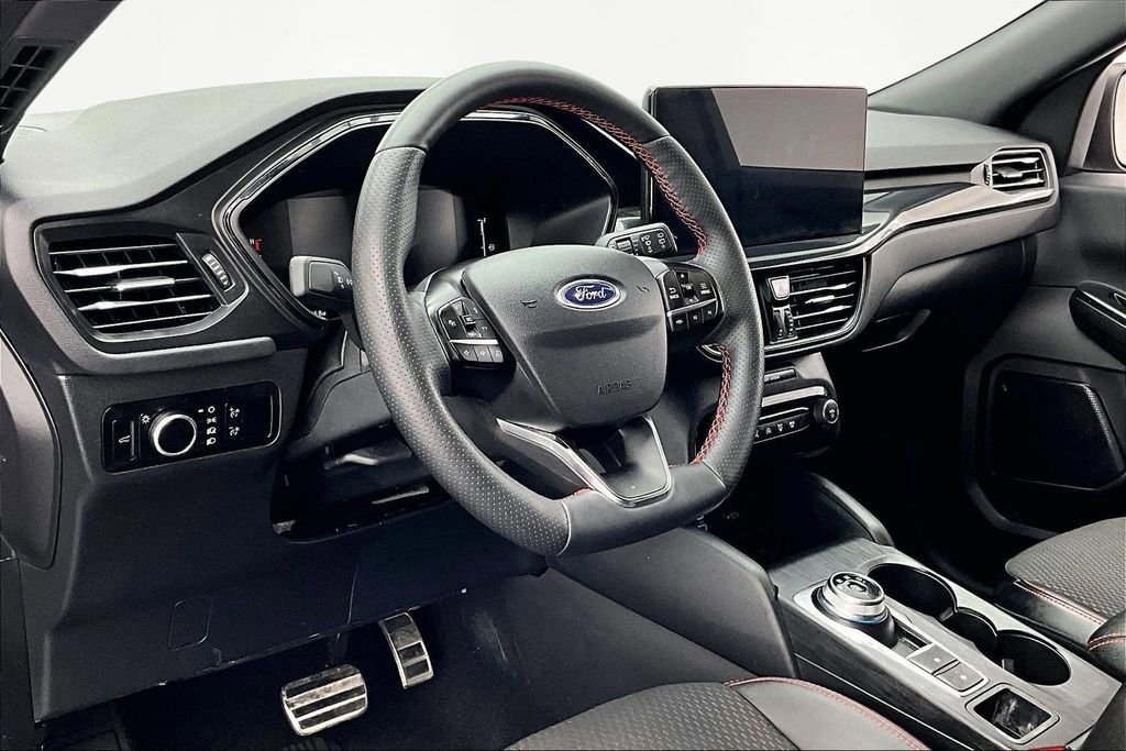 Certified 2023 Ford Escape ST-Line w/ Tech Pack #1 image 14
