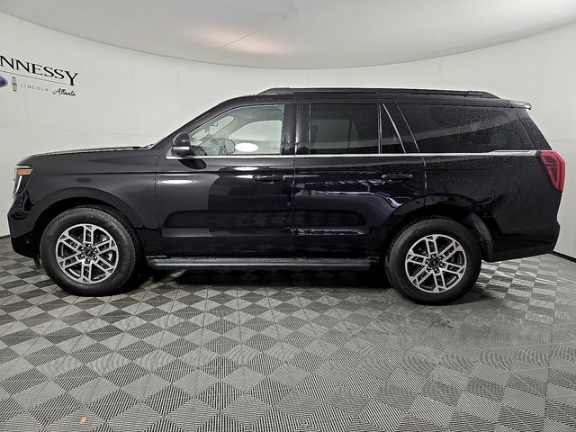 Certified 2025 Ford Expedition Active image 3