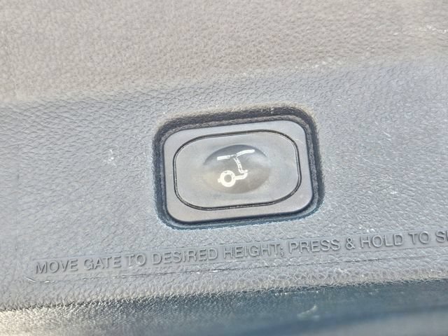 Certified 2018 Ford Explorer Platinum AWD/4WD image 12