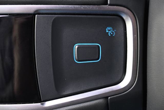 Certified 2025 Ford Expedition Active image 36