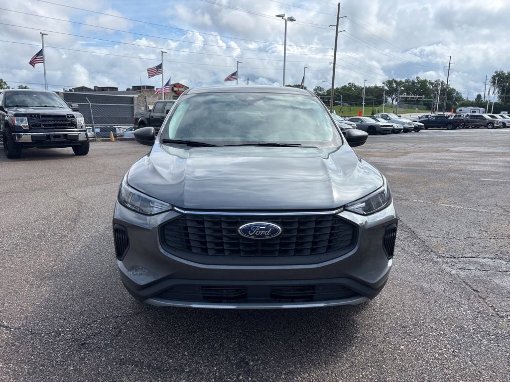 Certified 2023 Ford Escape Active AWD/4WD image 2