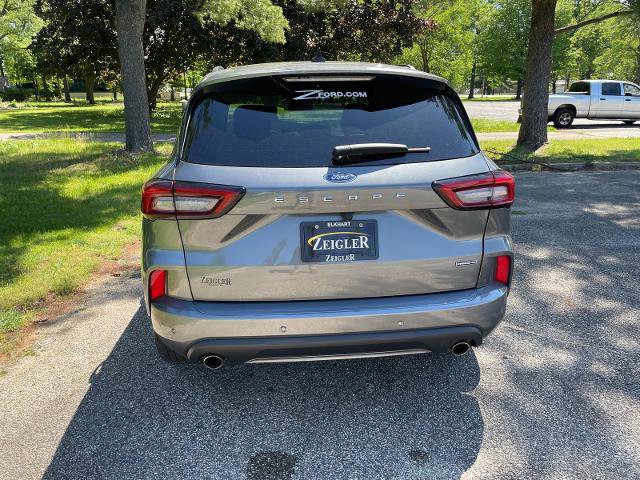 Certified 2025 Ford Escape ST-Line Elite AWD/4WD image 10