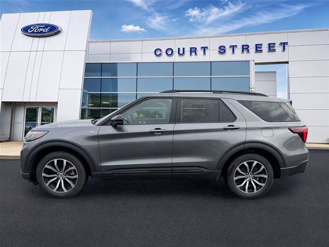 Certified 2026 Ford Explorer ST-Line AWD/4WD image 4