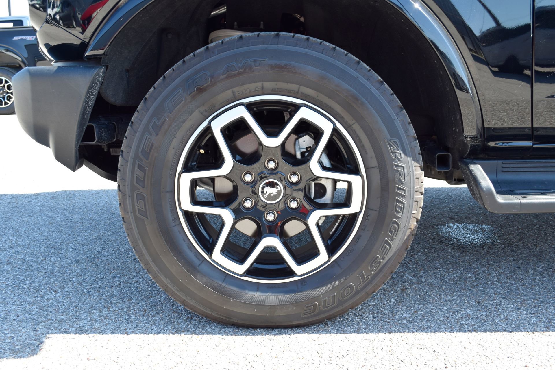 Certified 2025 Ford Bronco Outer Banks AWD/4WD image 25