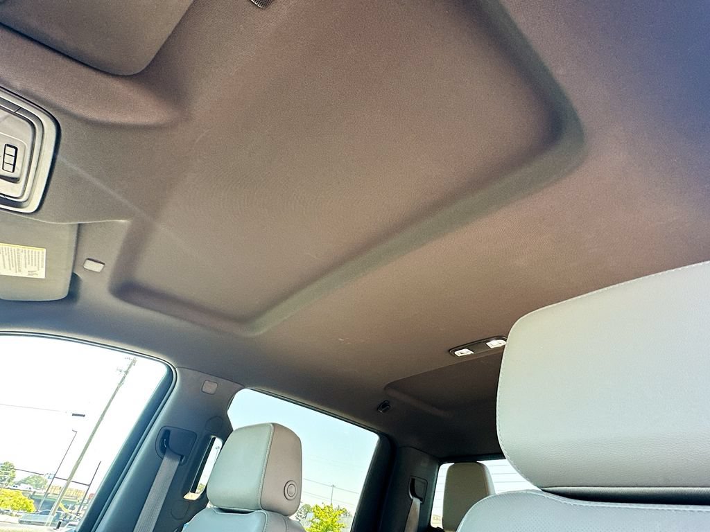 Used 2019 GMC Sierra 1500 SLT w/ SLT Premium Plus Package AWD/4WD image 11