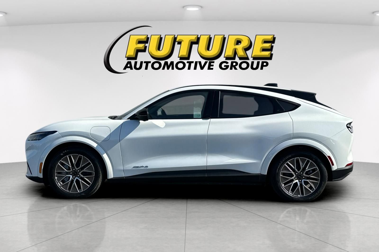 Certified 2025 Ford Mustang Mach-E Premium AWD/4WD image 6