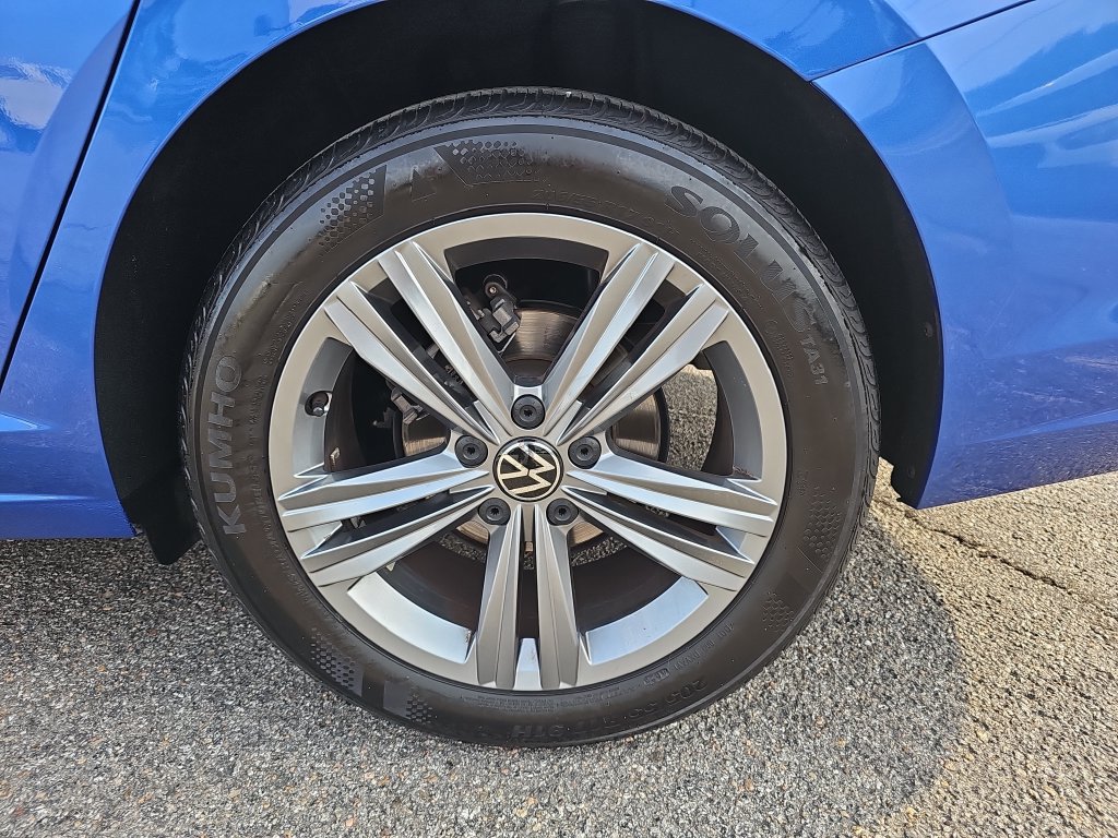 Used 2024 Volkswagen Jetta SE FWD image 32