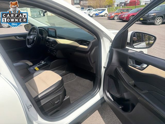 Certified 2022 Ford Escape Titanium w/ Titanium Elite Package AWD/4WD image 13