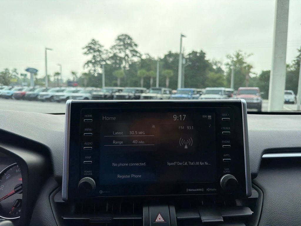 Used 2021 Toyota RAV4 XLE w/ Convenience Package FWD image 28
