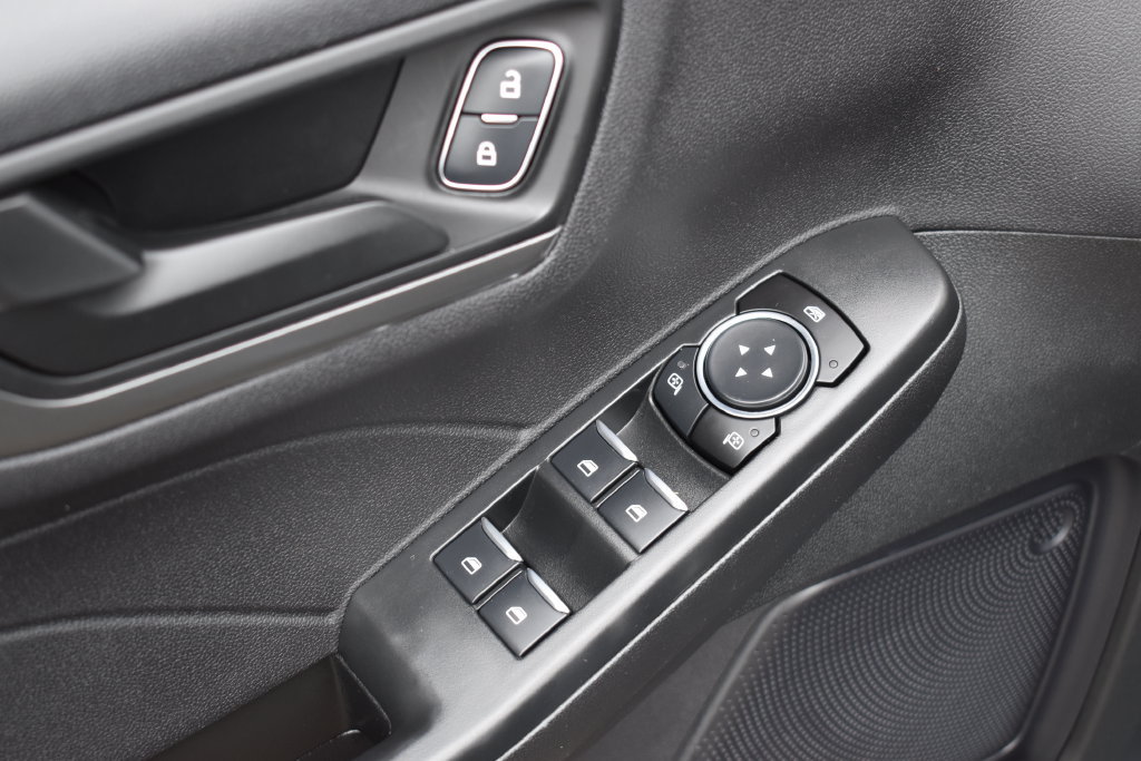 Certified 2023 Ford Escape Active AWD/4WD image 25