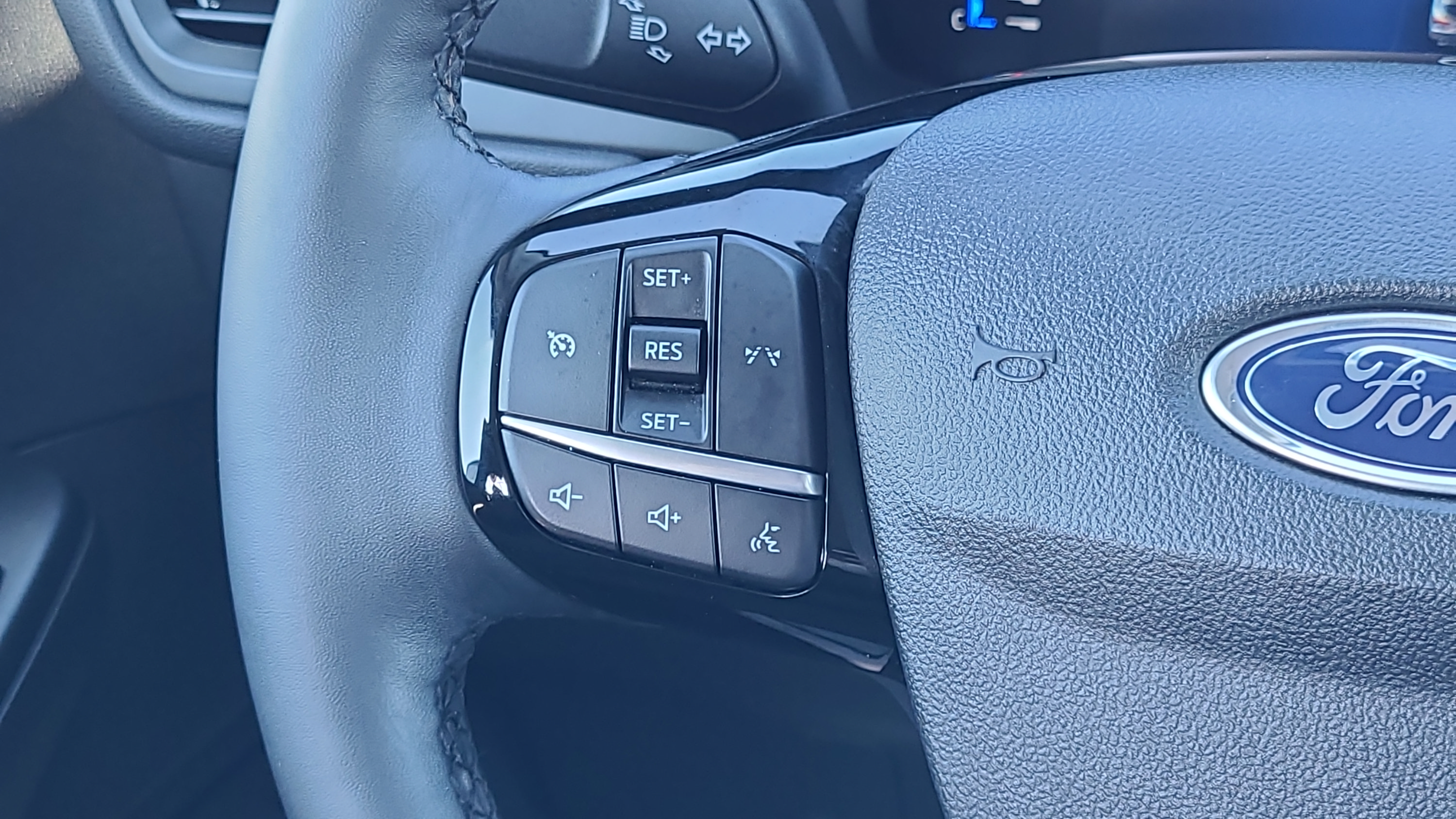 Certified 2023 Ford Escape Active w/ Cold Weather Package FWD image 12