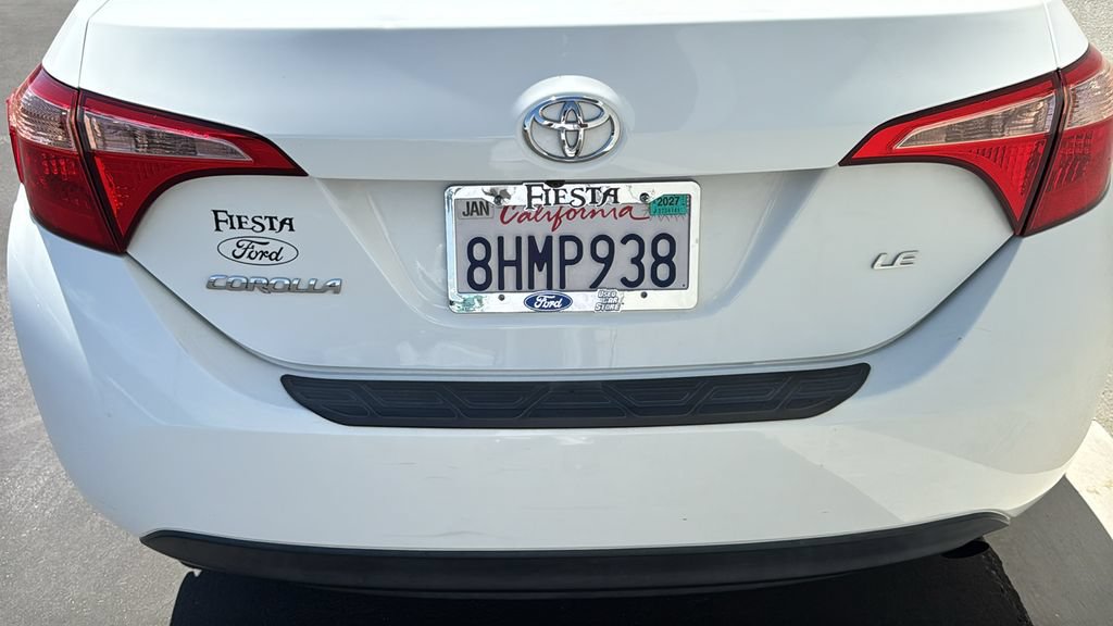Used 2019 Toyota Corolla LE w/ Carpet Mat Package (TMS) FWD image 7