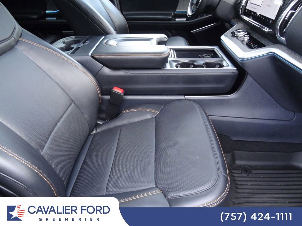 Certified 2025 Ford Expedition Tremor AWD/4WD image 19