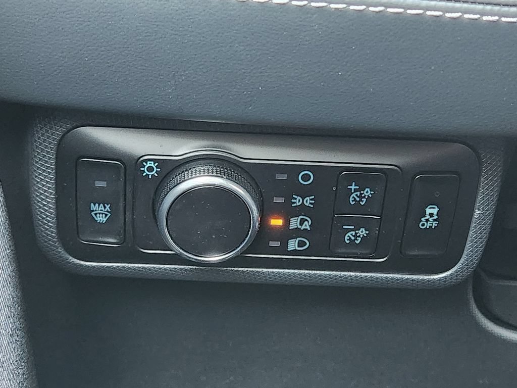 Certified 2025 Ford Mustang Mach-E Premium AWD/4WD image 28