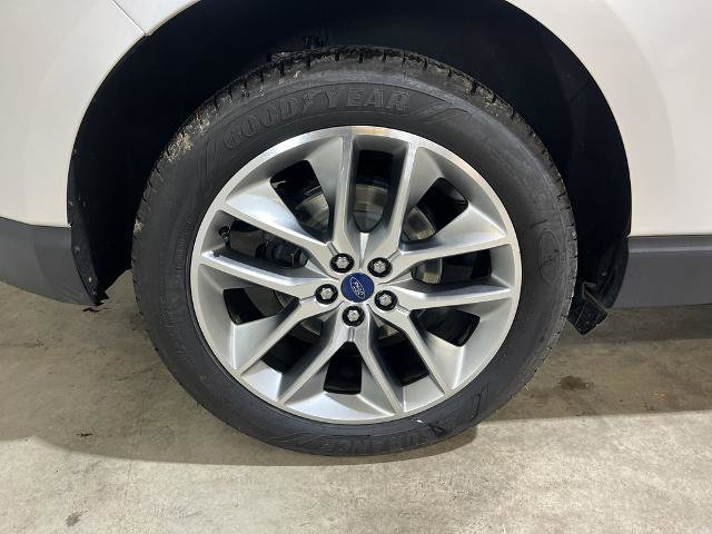 Certified 2018 Ford Edge Titanium w/ Equipment Group 301A image 31