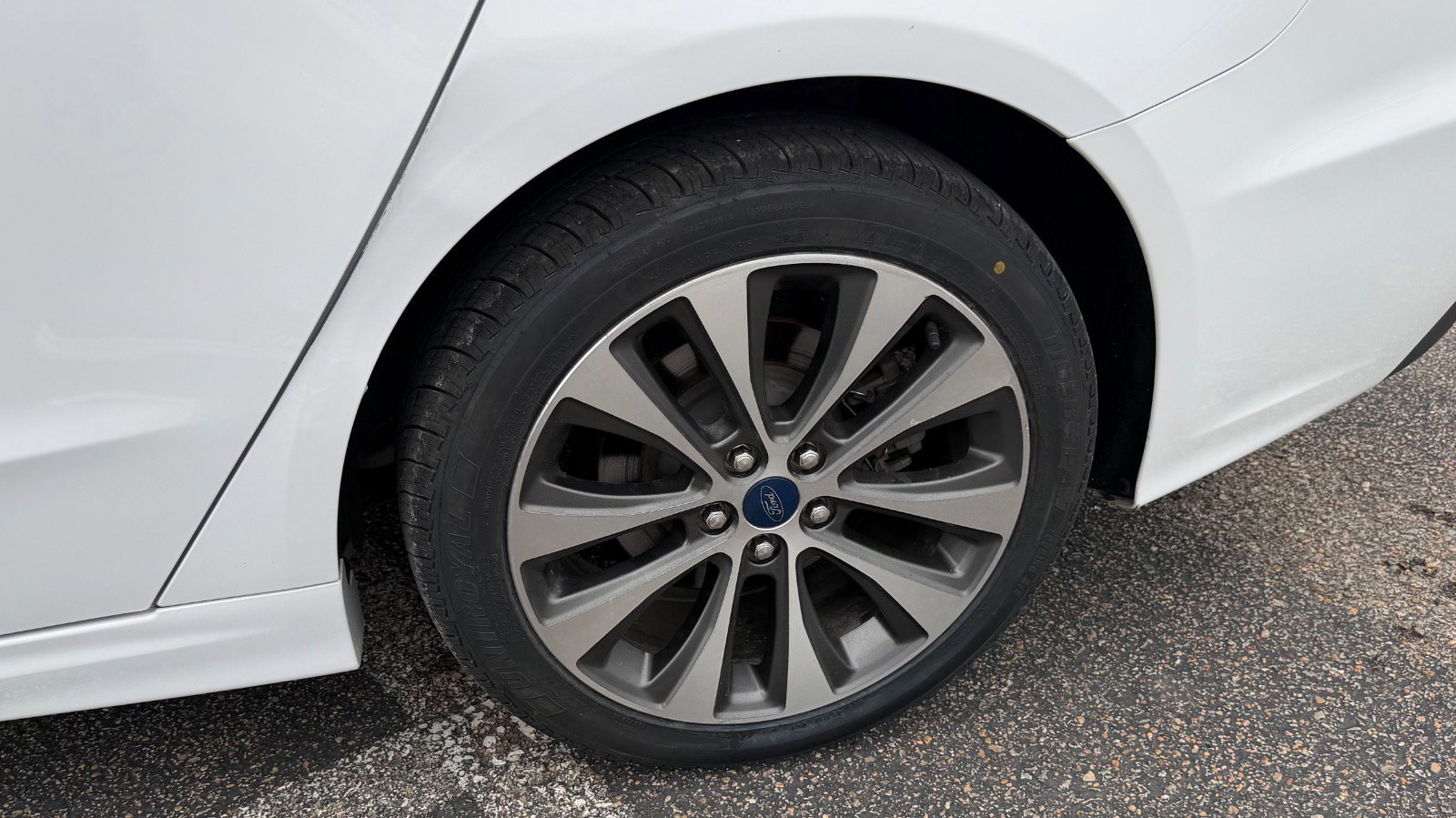 Certified 2019 Ford Fusion SE AWD/4WD image 14