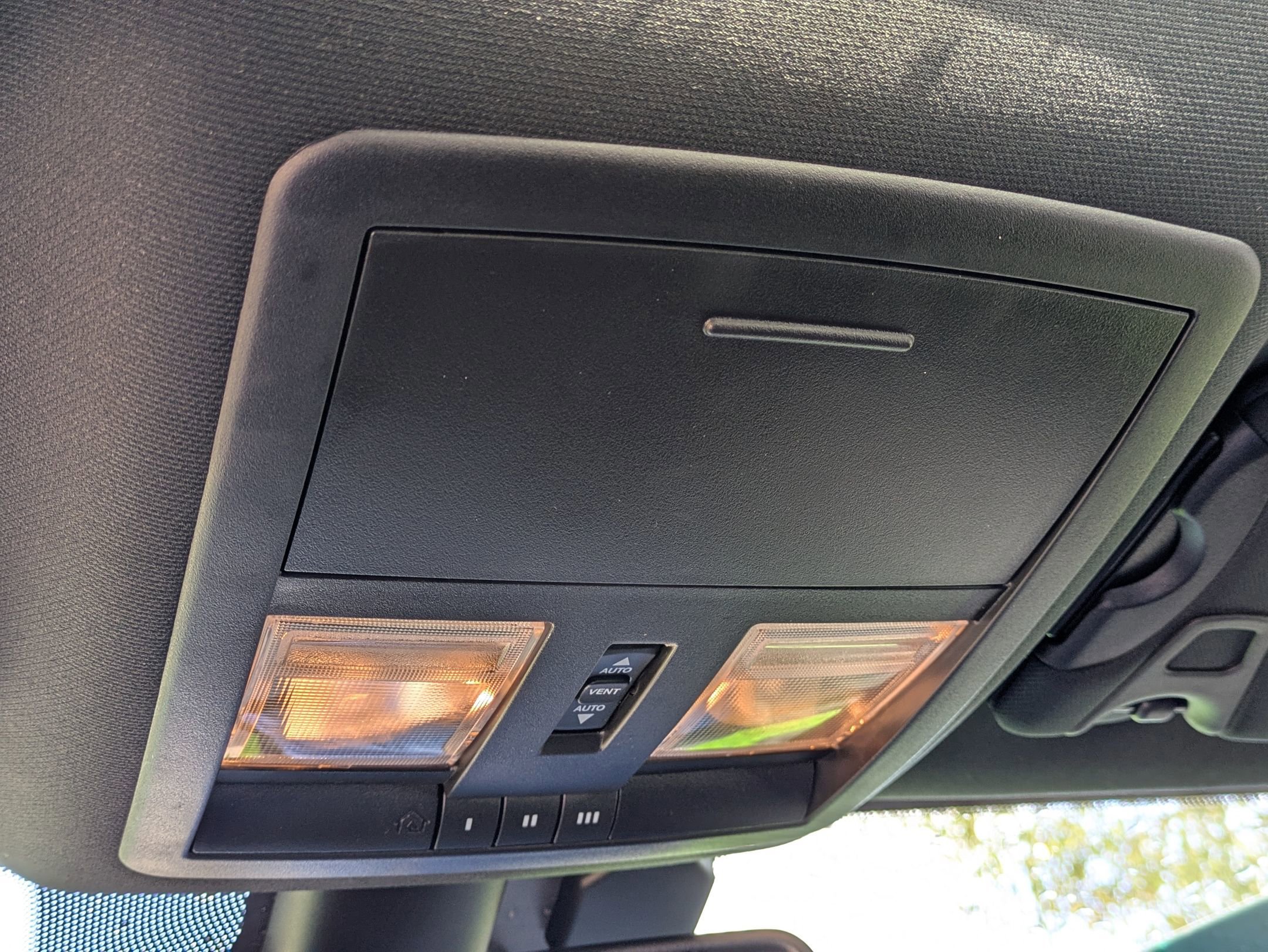 Used 2023 Dodge Challenger GT w/ Plus Package image 27