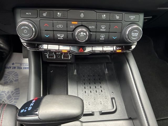 Used 2025 Dodge Durango GT AWD/4WD image 25