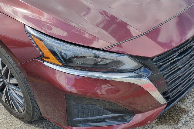 Used 2025 Nissan Altima 2.5 SV image 2