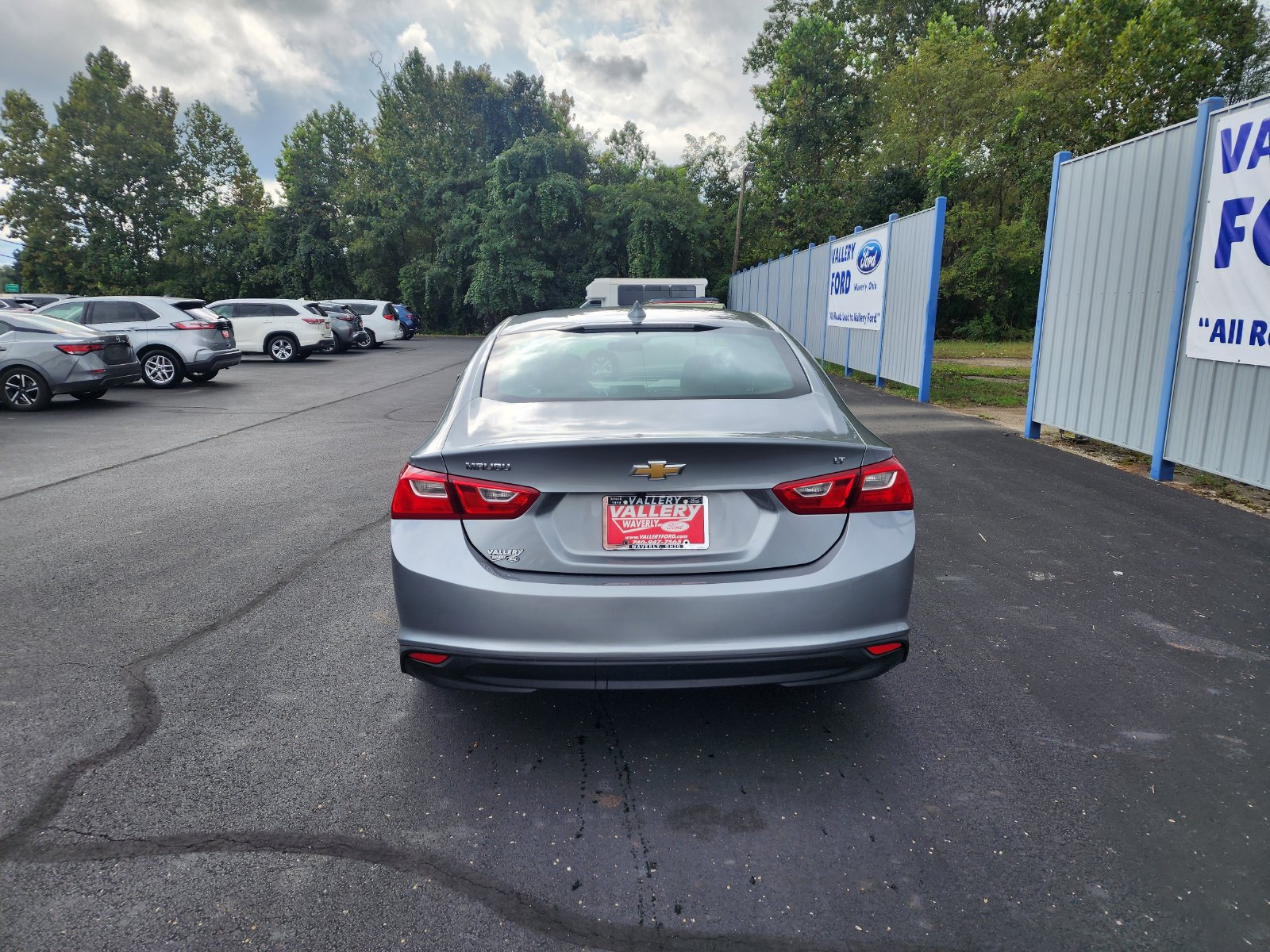 Used 2023 Chevrolet Malibu LT FWD image 4