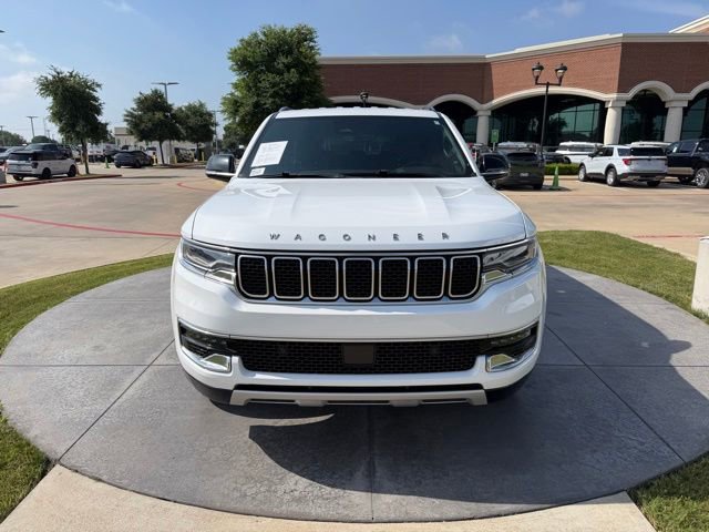 Used 2024 Jeep Wagoneer L Series II RWD image 2